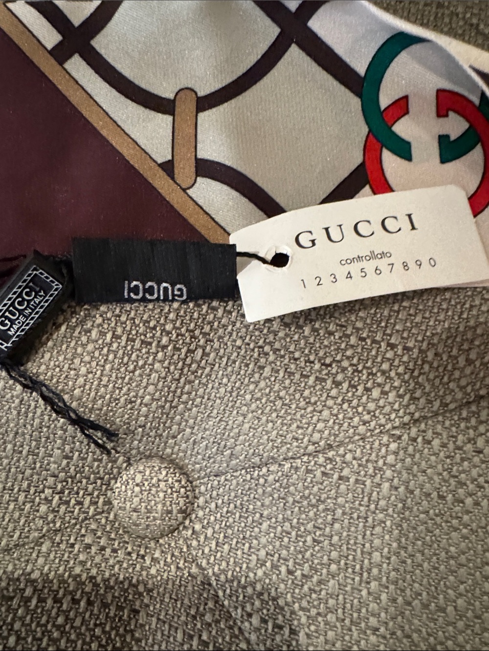 NEW Gucci 100% Silk Twillie Scarf Tie - Picture 8 of 11
